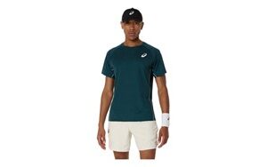 T-shirt match green